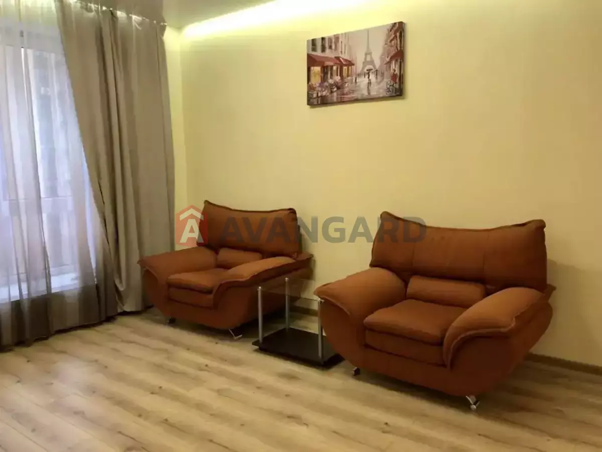 1 ����. ��������, 44/-/15 ��. �., 7/12 ���� ���� 4