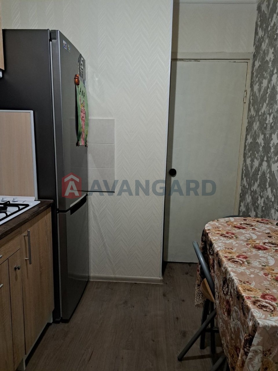 1 . , 30/18/- . ., 8/9   4