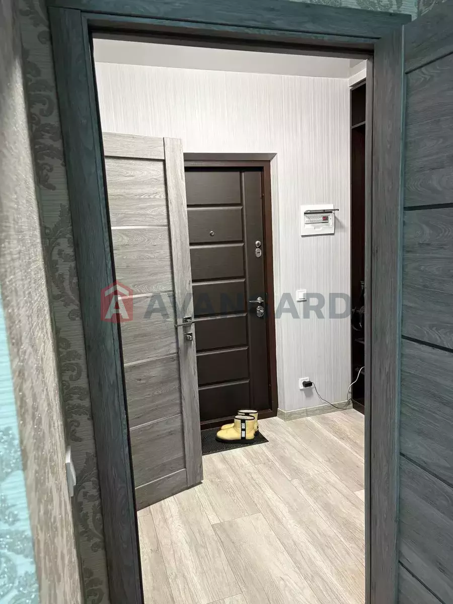 2 ��. ��������, 45/-/- ��. �., 8/10 ������ ���� 4