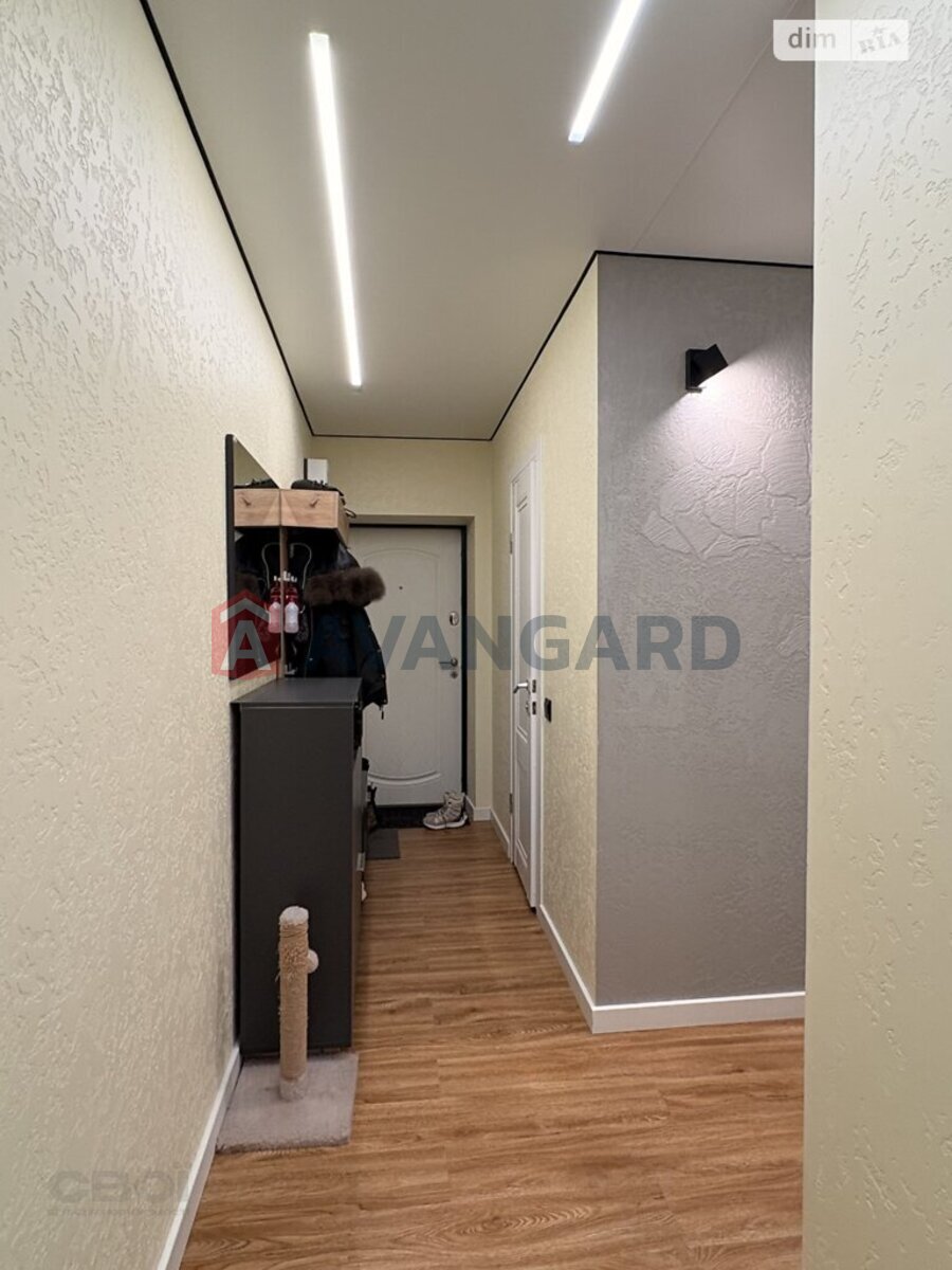 2 ����. ��������, 43/28/7 ��. �., 4/5 ���� ���� 13