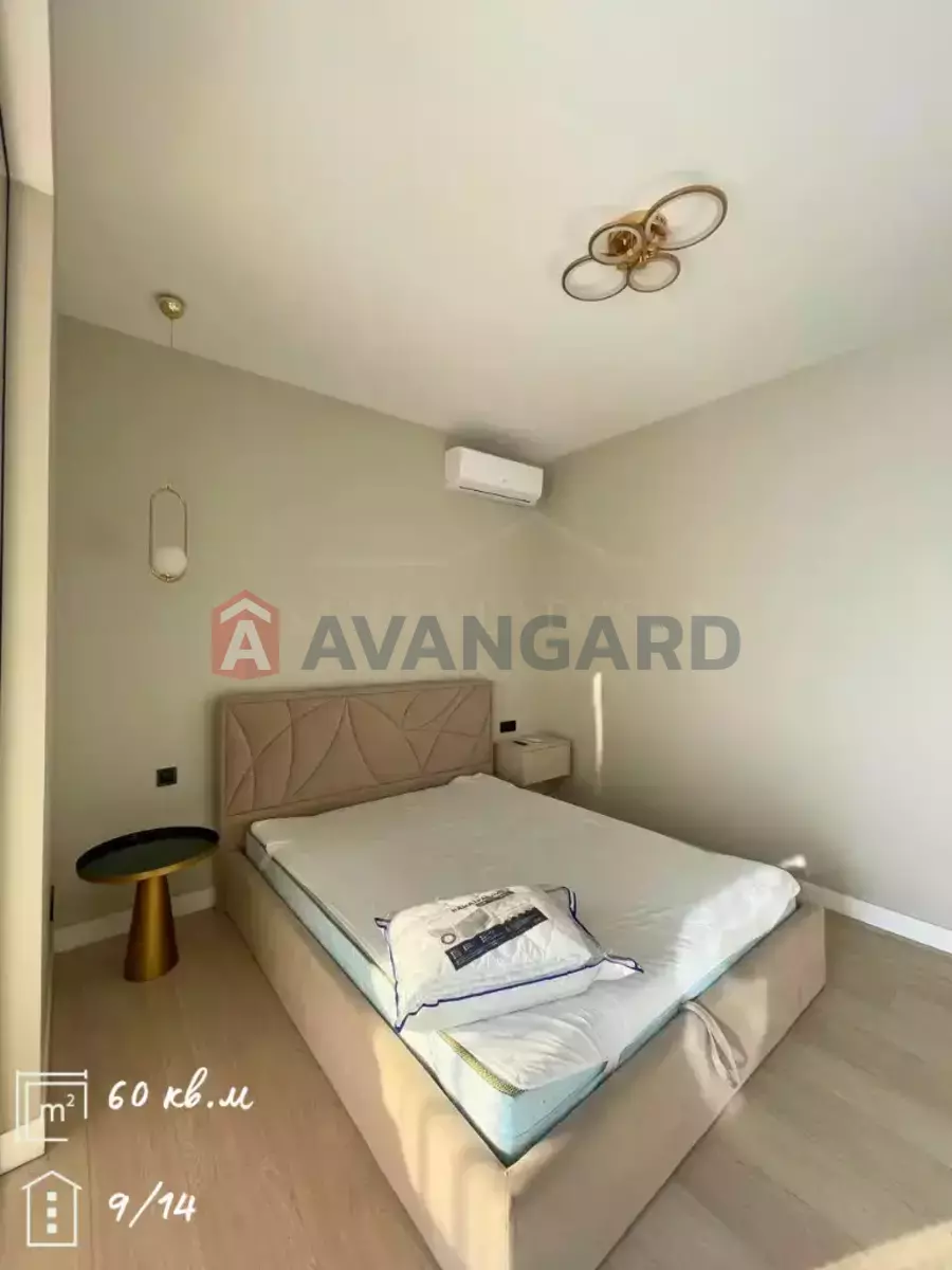 1 ��. ��������, 60/-/- ��. �., 9/14 ������ ���� 8