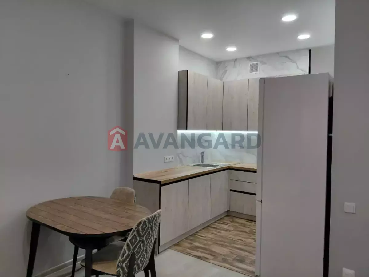 2 . , 57/40/20 . ., 8/12   1