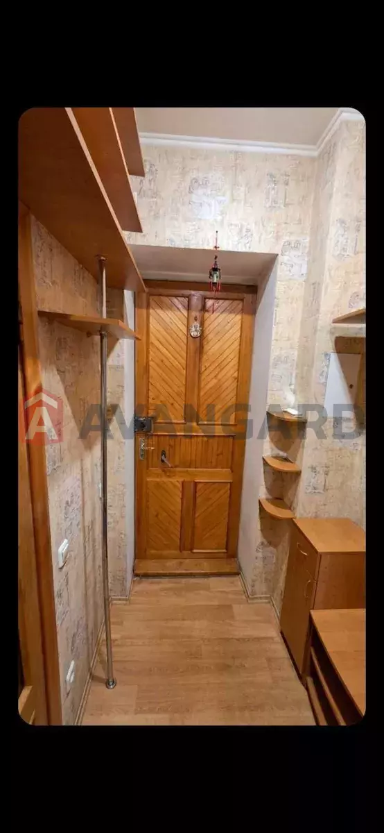 1 ��. ��������, 40/-/14 ��. �., 3/5 ������ ���� 17