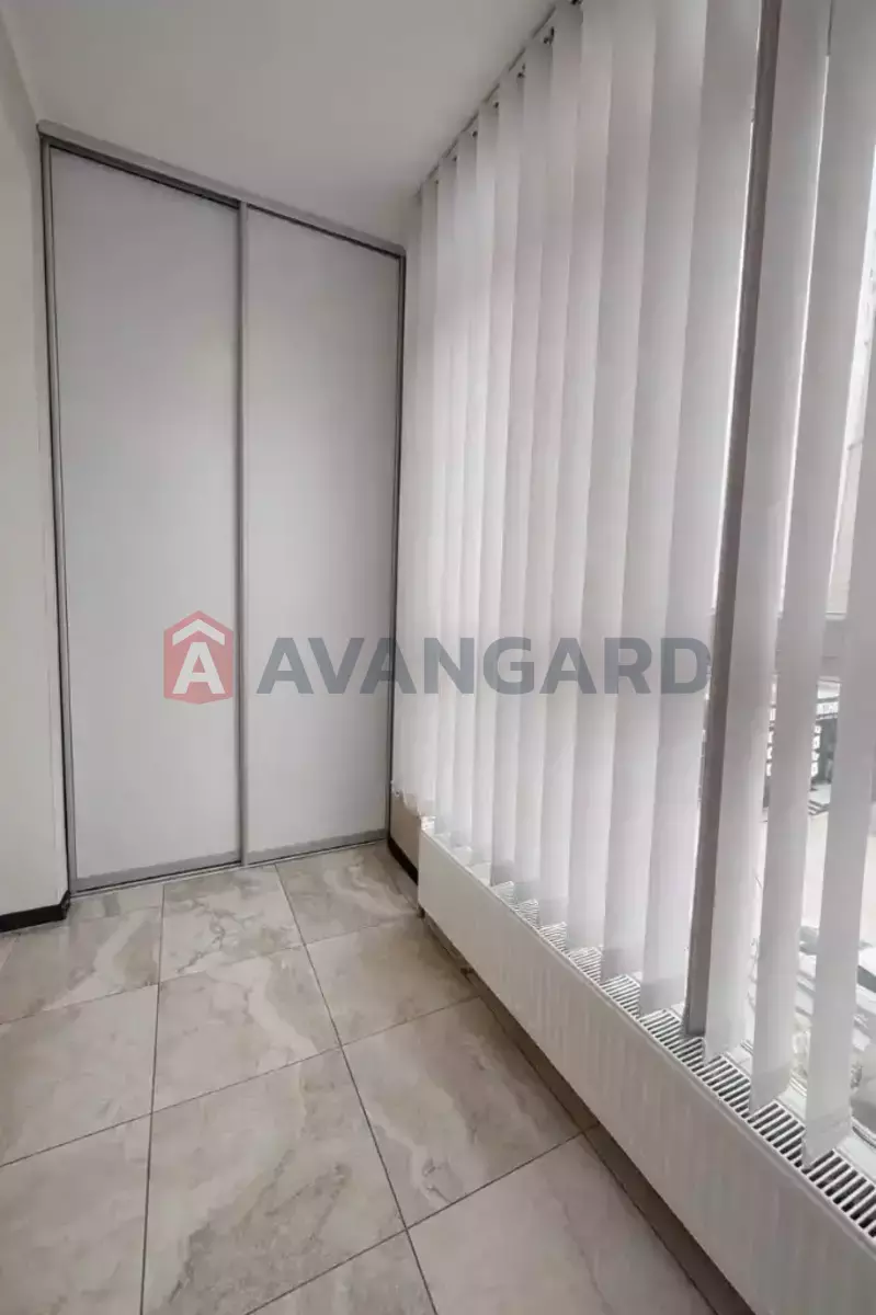 3 ����. ��������, 67/-/20 ��. �., 4/12 ���� ���� 6