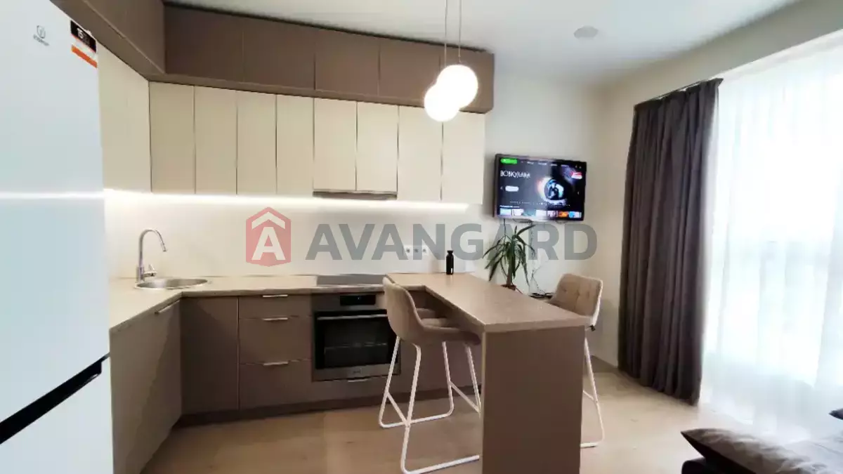 1 ��. ��������, 38/-/- ��. �., 10/15 ������ ���� 3