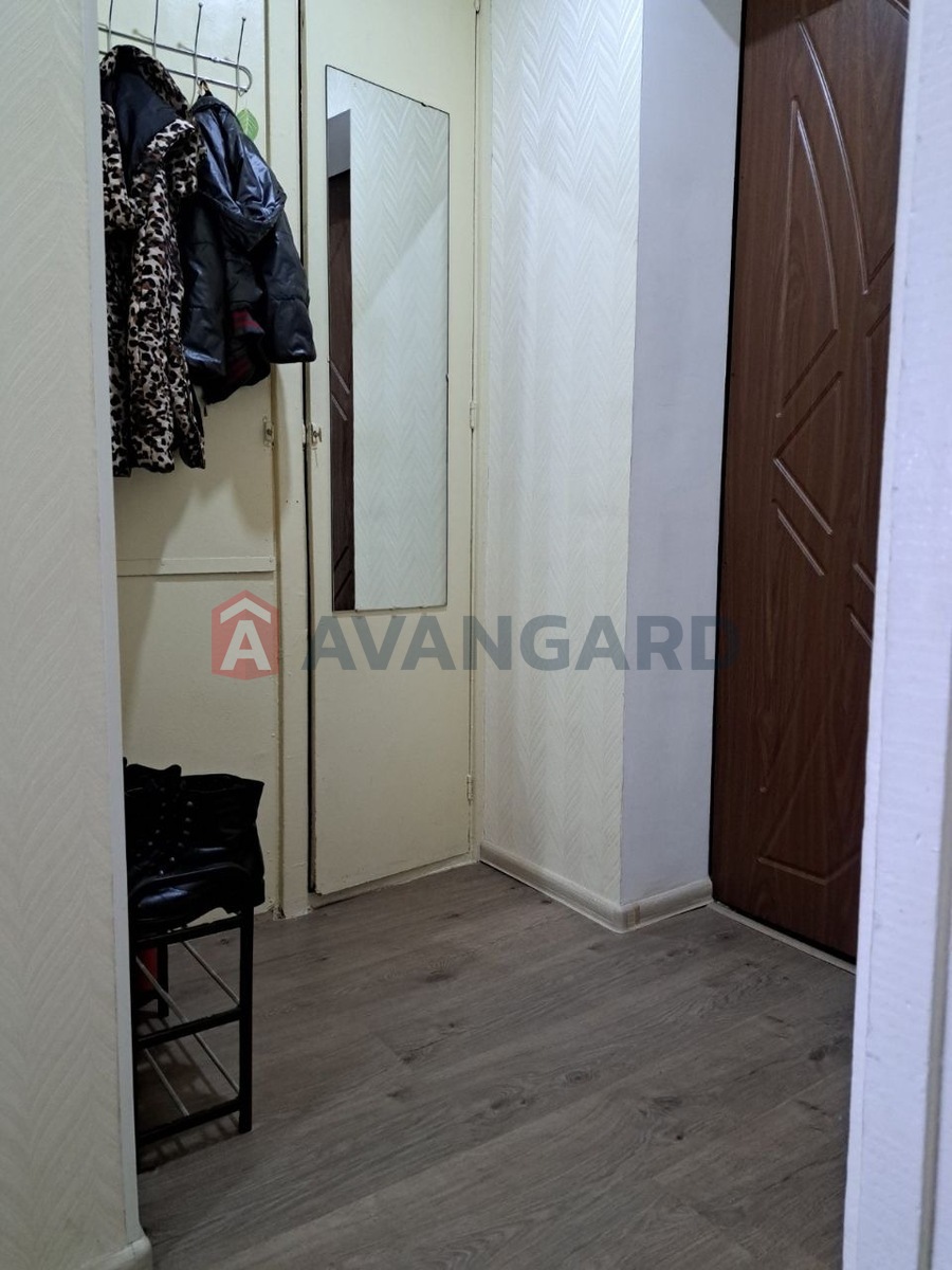 1 . , 30/18/- . ., 8/9   8