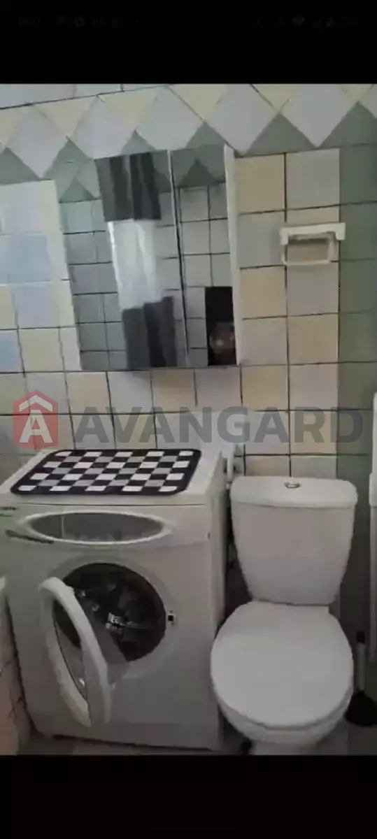 1 ��. ��������, 30/-/- ��. �., 4/5 ������ ���� 8