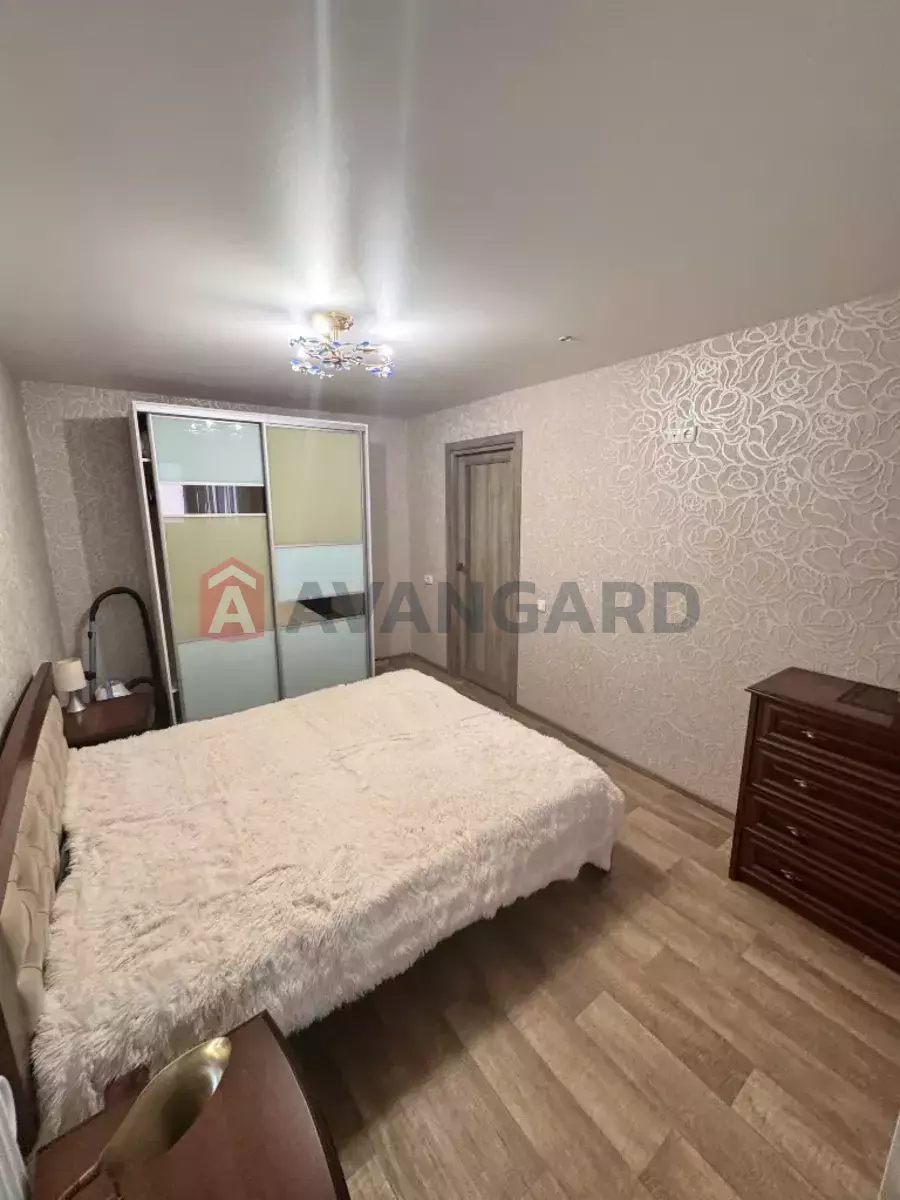 2 ����. ��������, 49/-/- ��. �., 3/9 ���� ���� 3