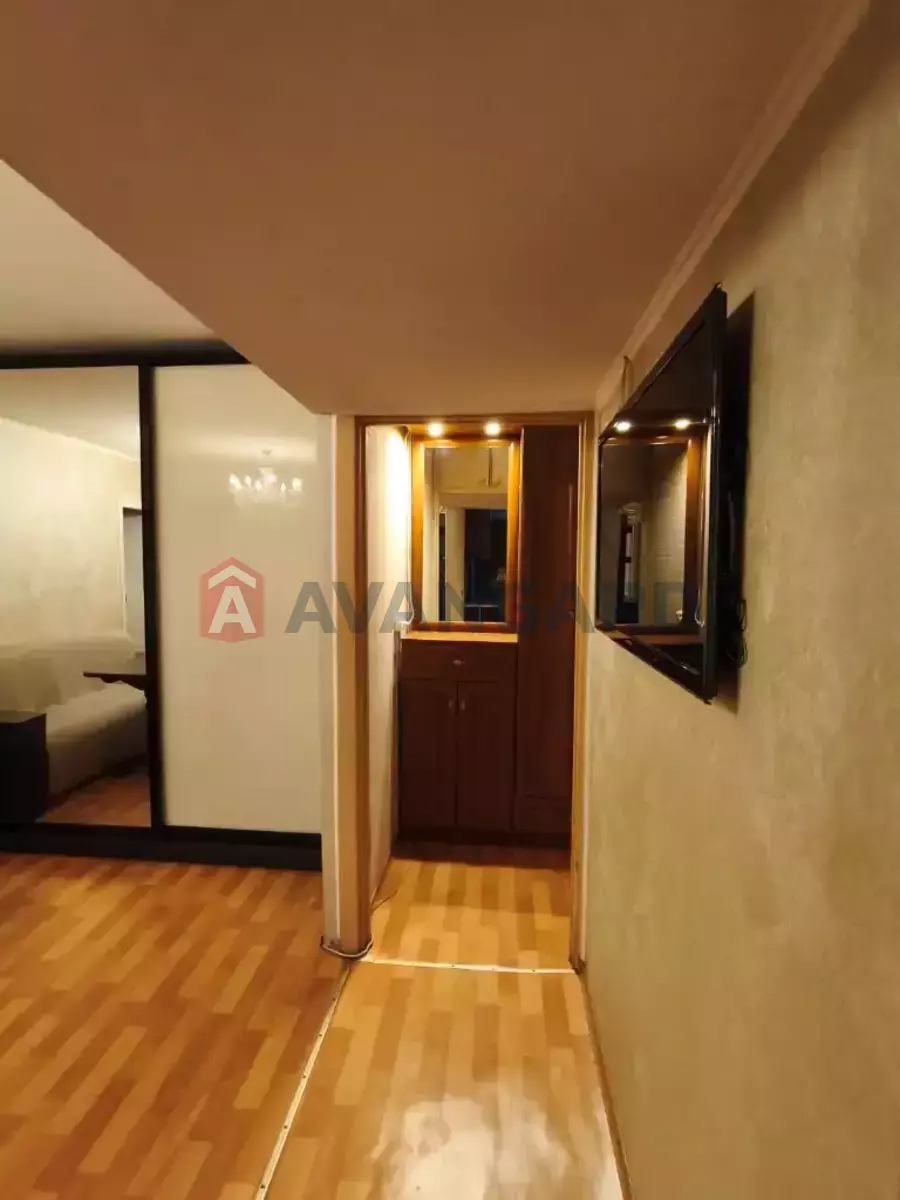 2 ��. ��������, 46/30/6 ��. �., 2/5 ������ ���� 3