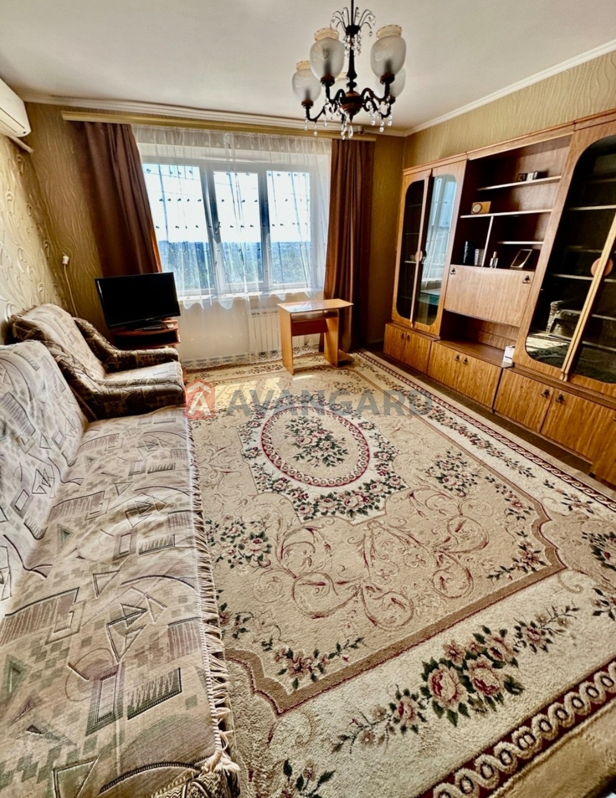 1 ����. ��������, 37/19/9 ��. �., 9/10 ���� ���� 2