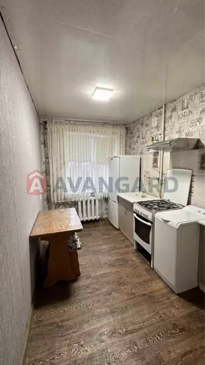 1 ����. ��������, 43/-/8 ��. �., 6/9 ���� ���� 8