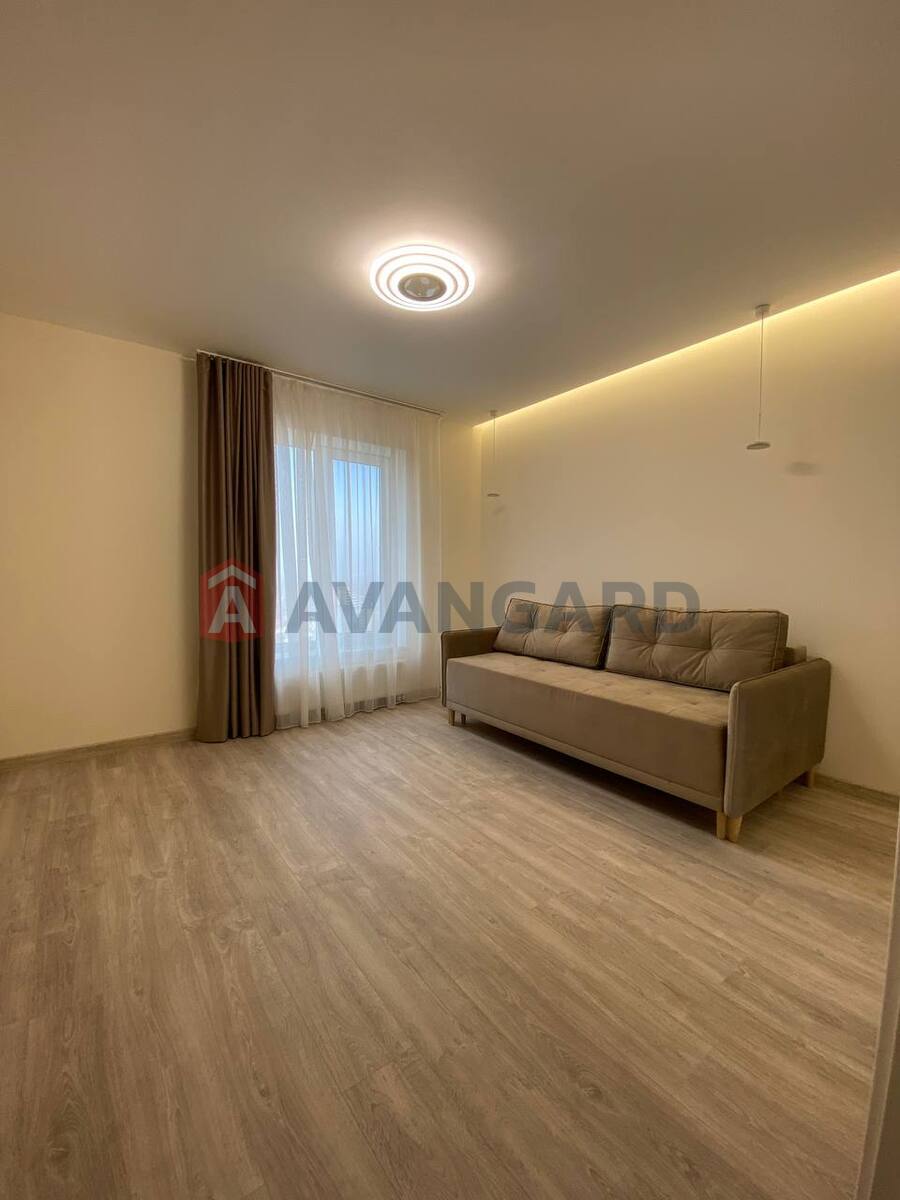 4 ��. ��������, 150/110/25 ��. �., 18/19 ������ ���� 6