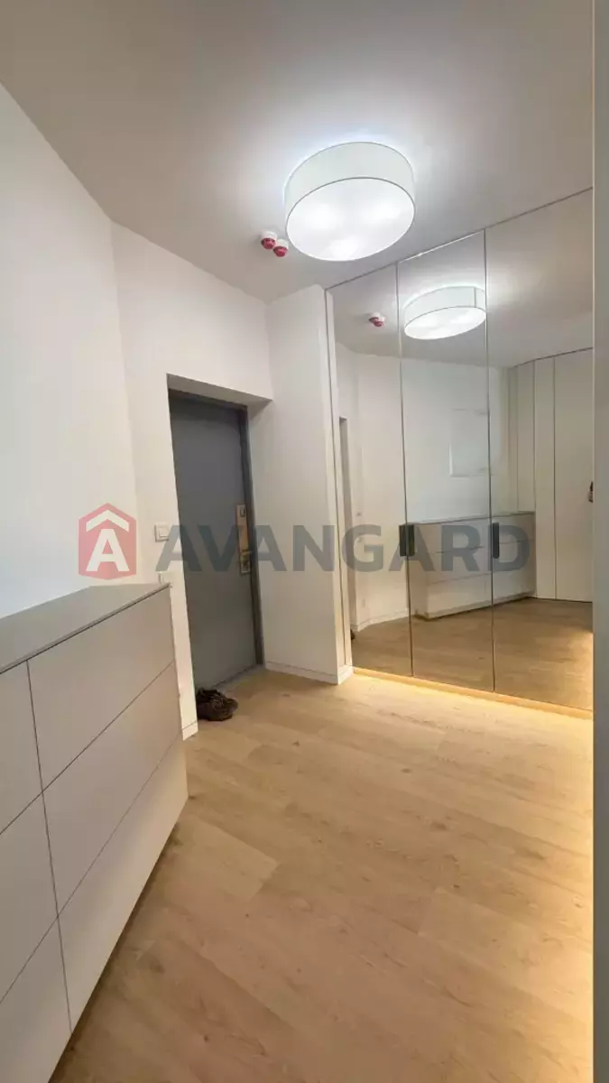 1 ����. ��������, 45/30/16 ��. �., 19/28 ���� ���� 5