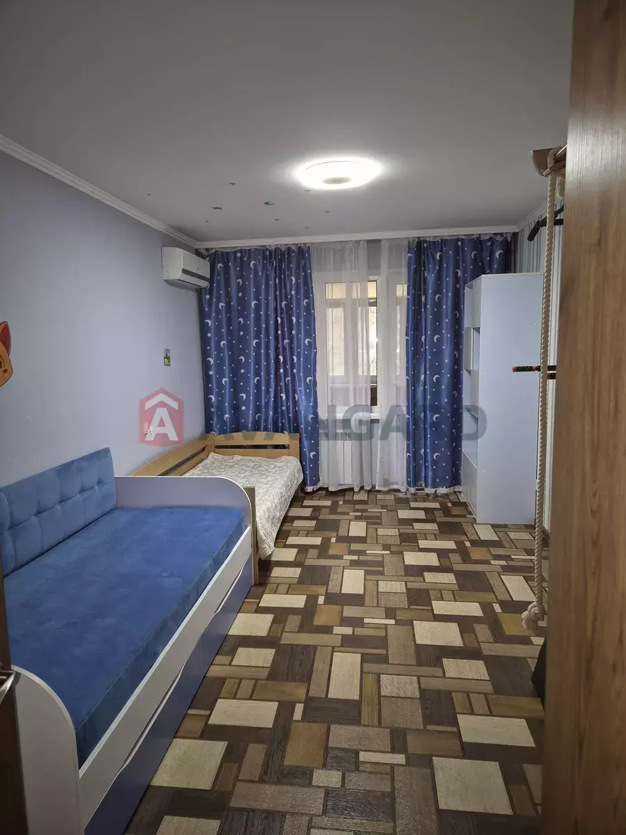 3 ��. ��������, 70/-/10 ��. �., 5/10 ������ ���� 6