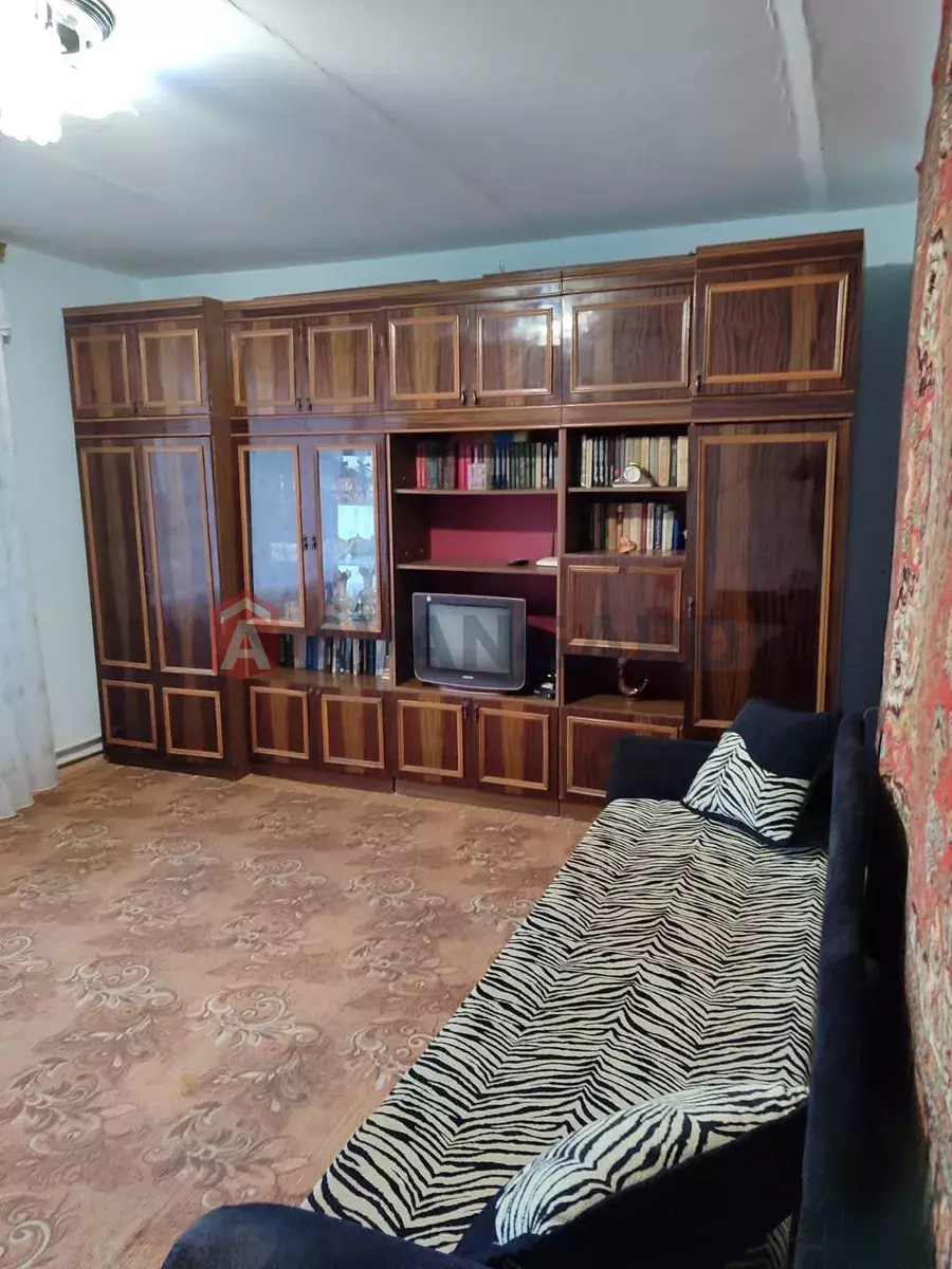 1 ��. ��������, 43/-/9 ��. �., 1/2 ������ ���� 2