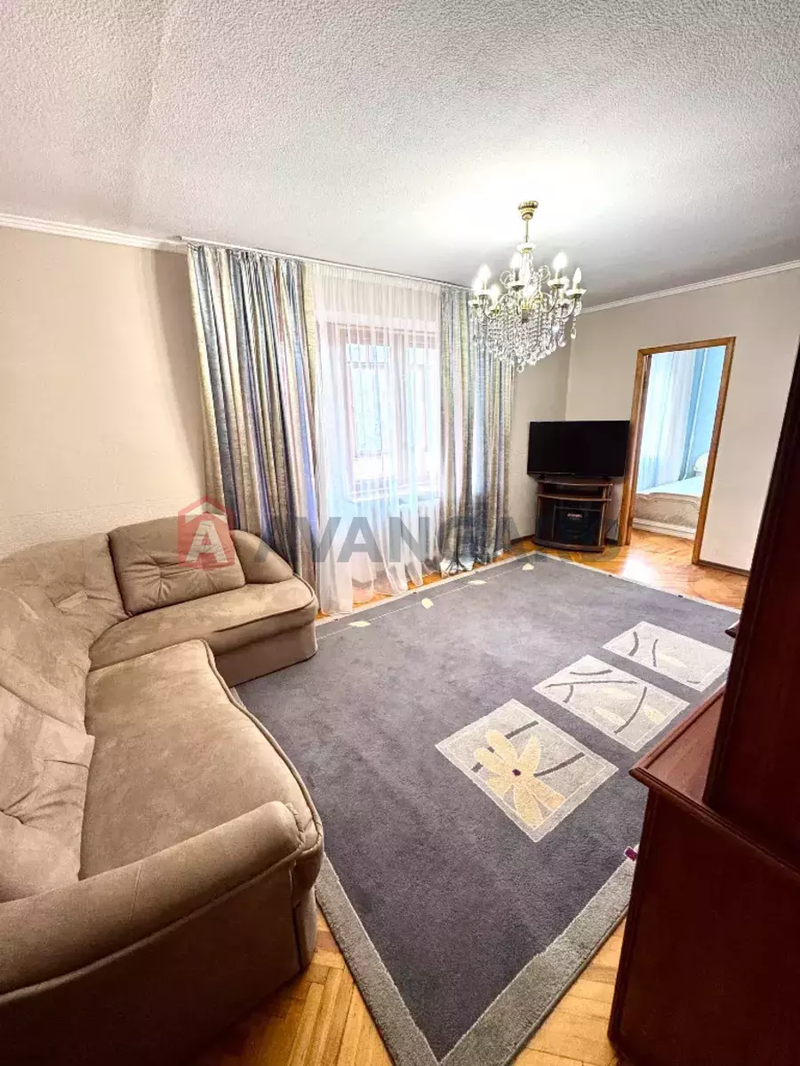 3 ����. ��������, 60/-/8 ��. �., 5/9 ���� ���� 8