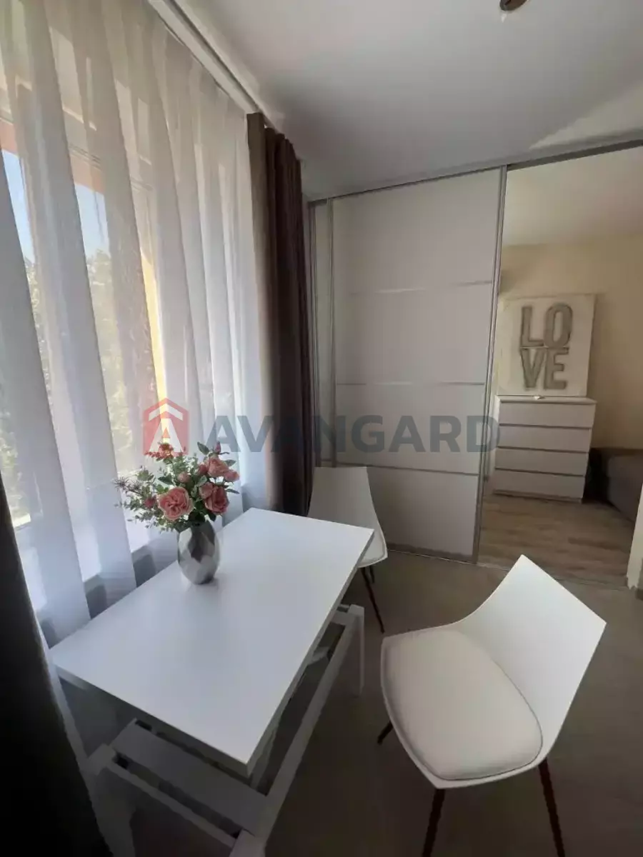 1 ��. ��������, 30/-/- ��. �., 6/9 ������ ���� 10