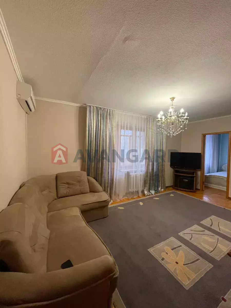 3 ��. ��������, 79/-/10 ��. �., 5/9 ������ ���� 3