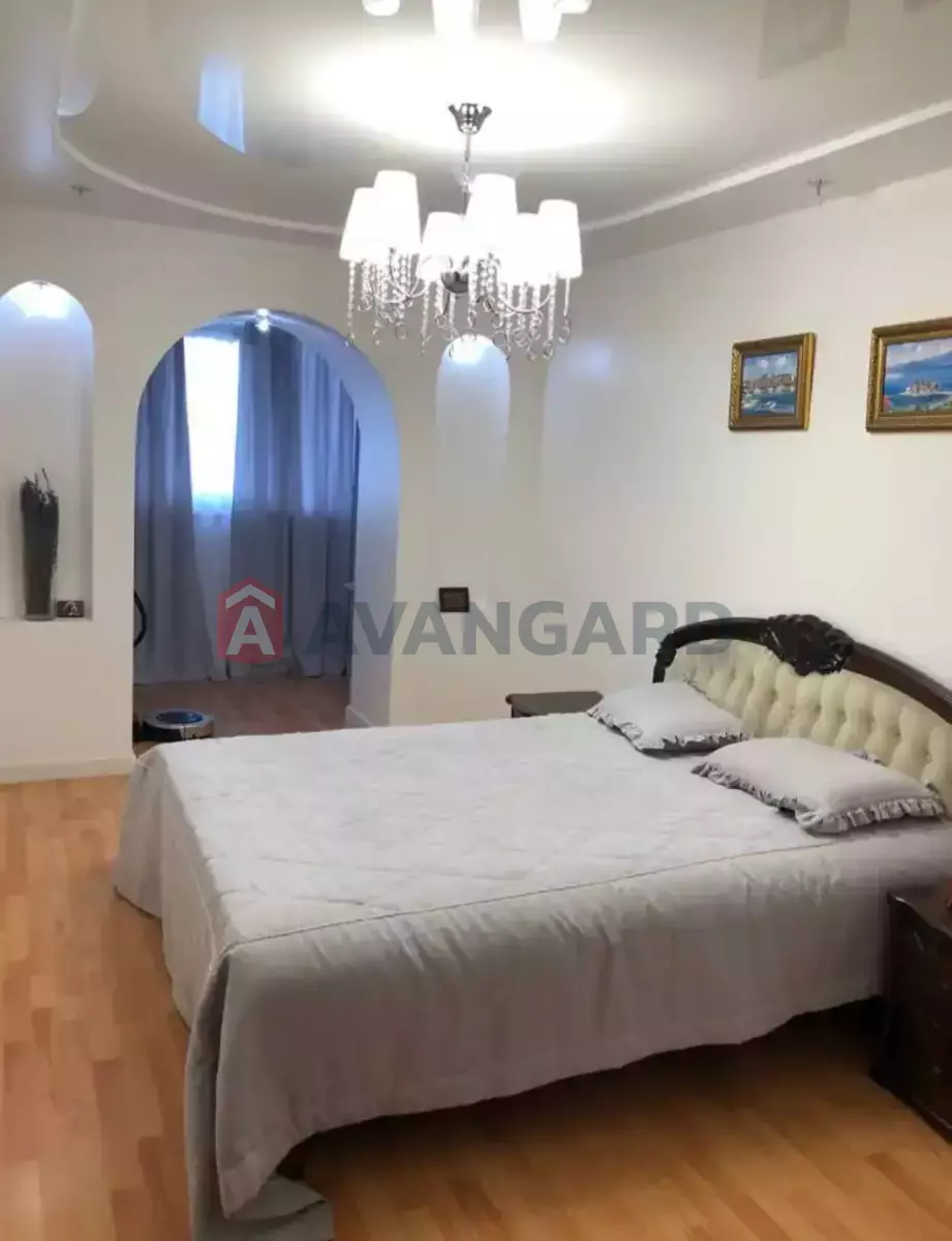 3 . , 68/-/- . ., 8/9   25