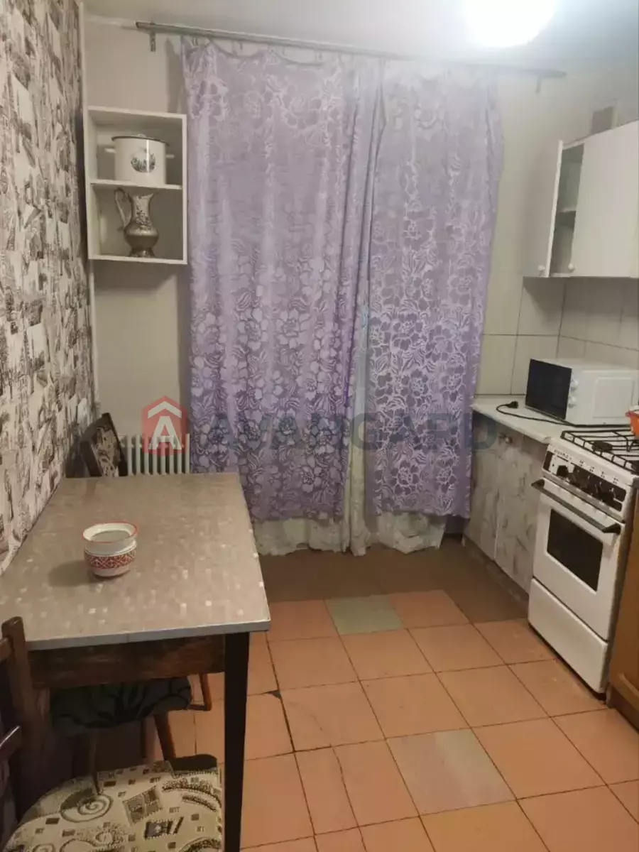 2 ��. ��������, 49/-/7 ��. �., 1/9 ������ ���� 2