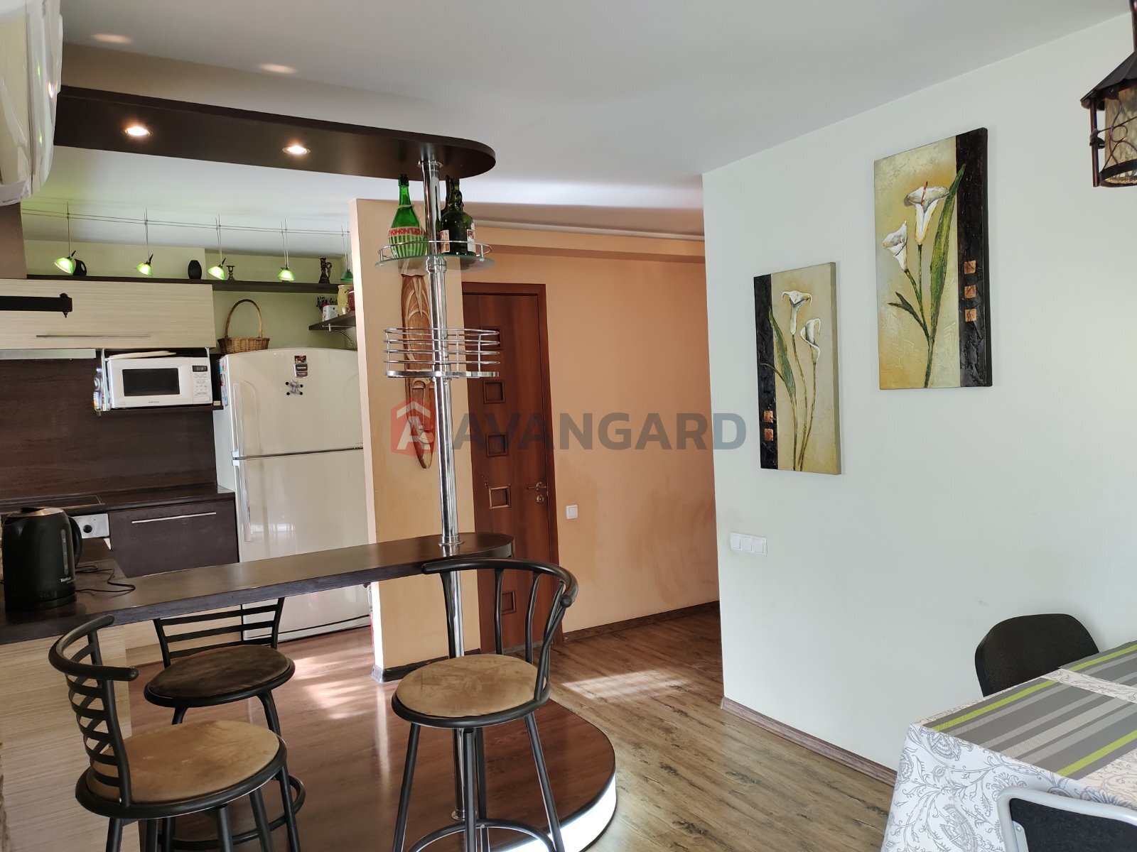 3 ����. ��������, 80/50/10 ��. �., 6/14 ���� ���� 10