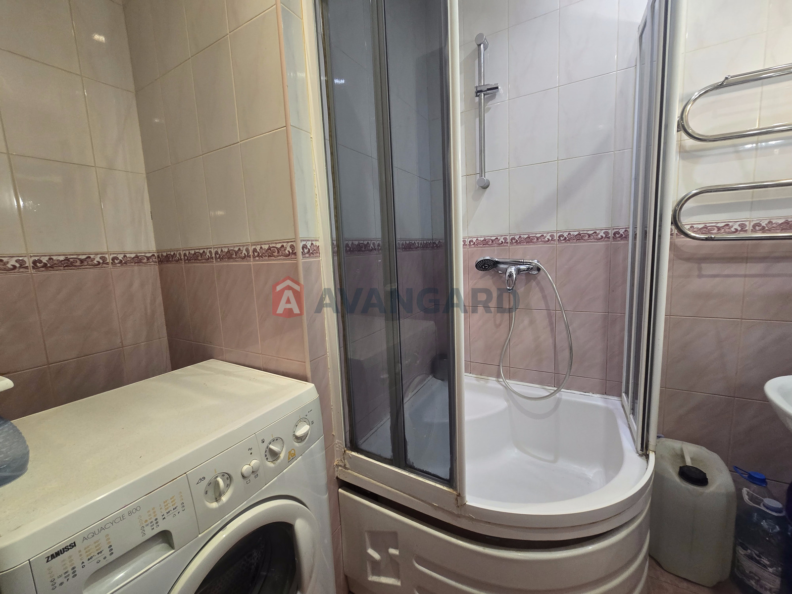 1 ����. ��������, 32/-/- ��. �., 5/5 ���� ���� 10