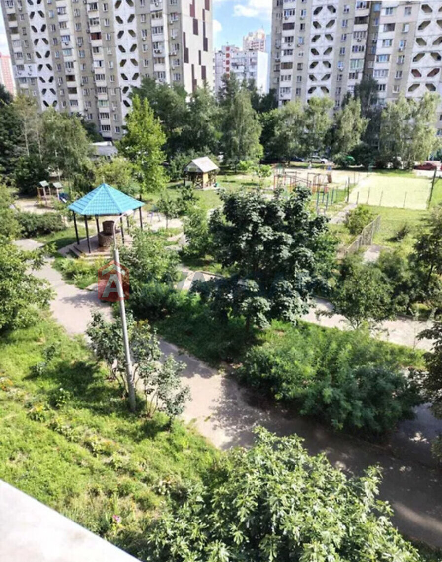 2 ��. ��������, 58/-/13 ��. �., 4/16 ������ ���� 8