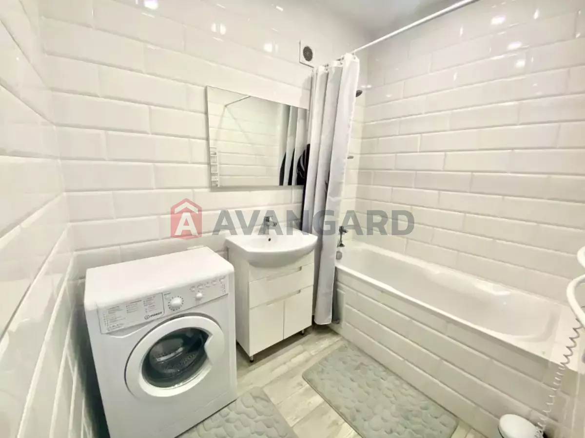 2 ��. ��������, 75/-/- ��. �., 3/10 ������ ���� 13