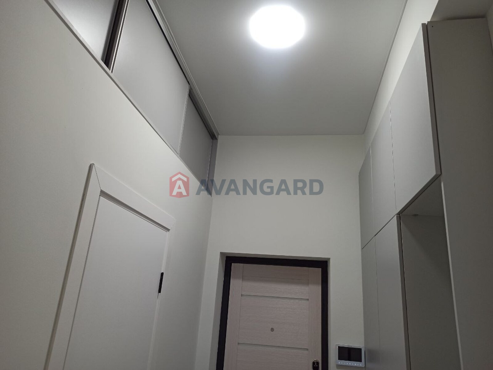 2 ����. ��������, 48.1/33.3/6.4 ��. �., 3/5 ���� ���� 13