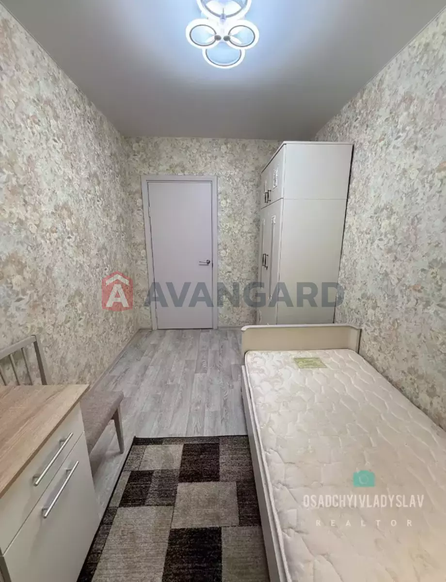 3 ��. ��������, 64/-/- ��. �., 2/9 ������ ���� 14