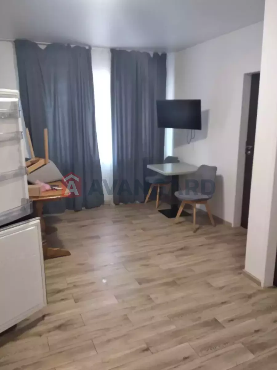 3 ��. ��������, 55/-/15 ��. �., 3/3 ������ ���� 3