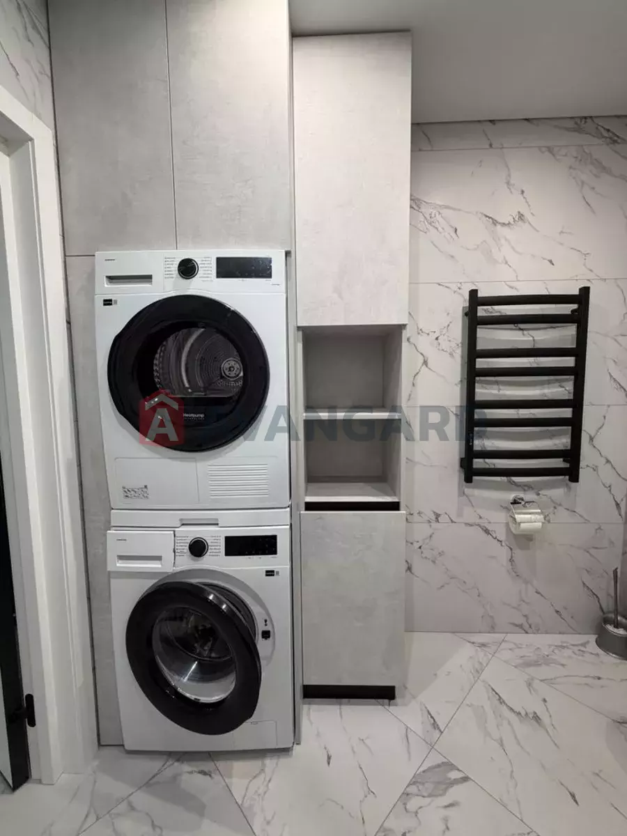 3 ��. ��������, 72/-/20 ��. �., 6/10 ������ ���� 13