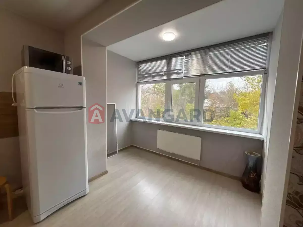 1 . , 35/20/10 . ., 4/5   3