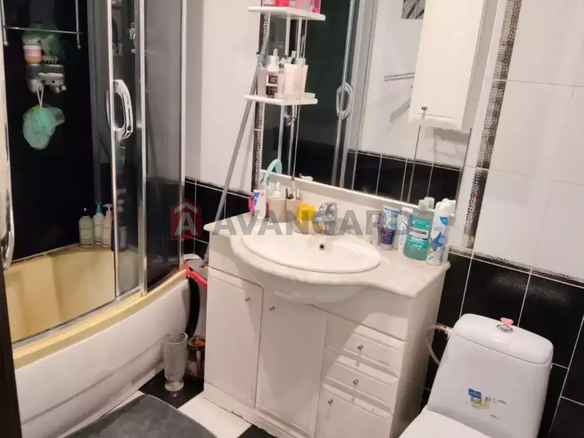 3 ��. ��������, 70/46/9 ��. �., 8/9 ������ ���� 8