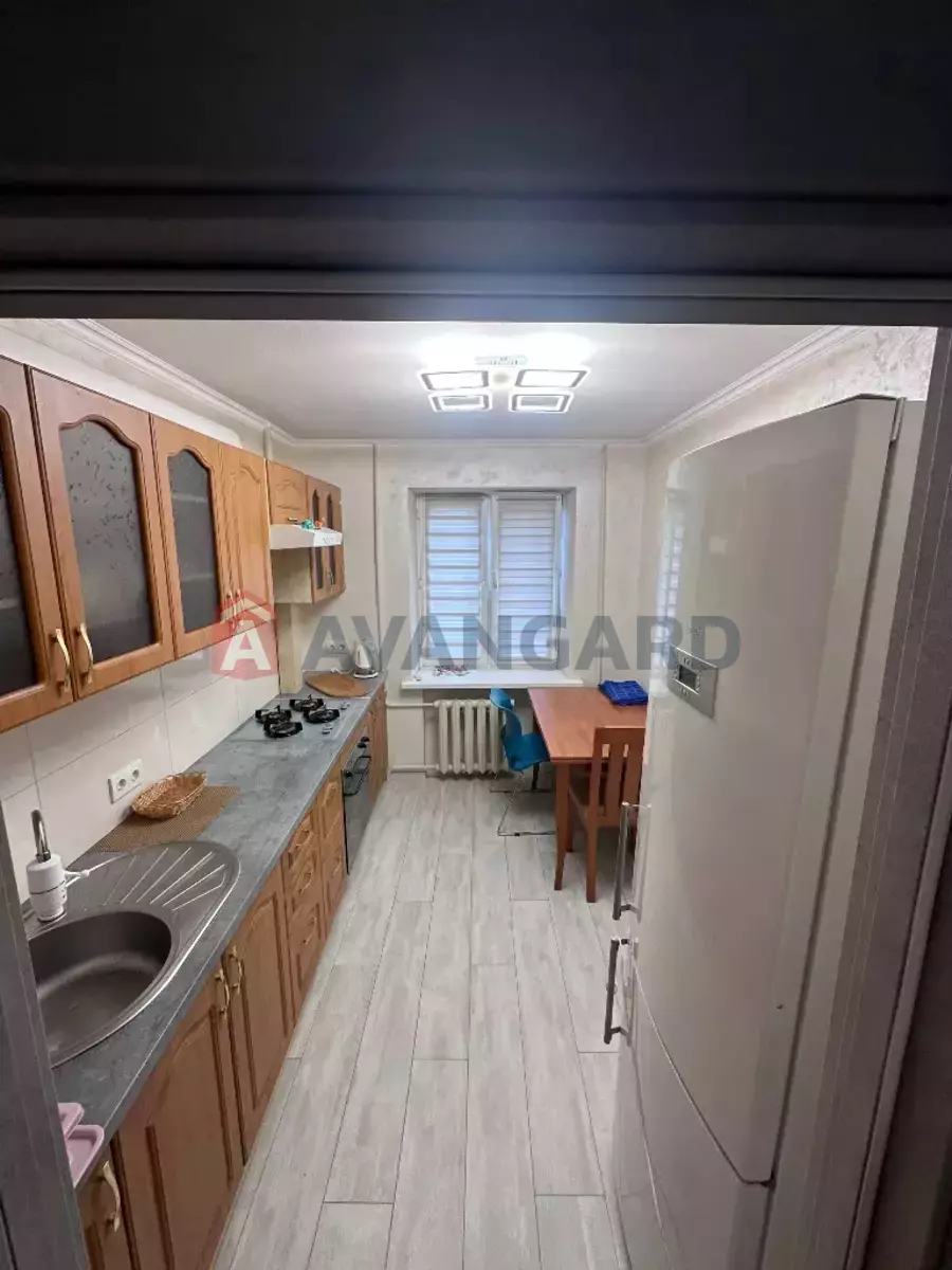 2 ��. ��������, 70/-/- ��. �., 7/14 ������ ���� 10