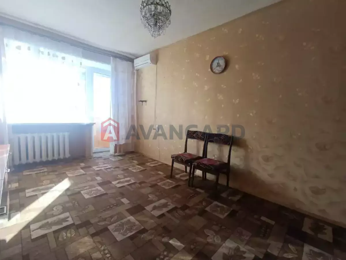 1 ��. ��������, 35/18/6 ��. �., 4/5 ������ ���� 3