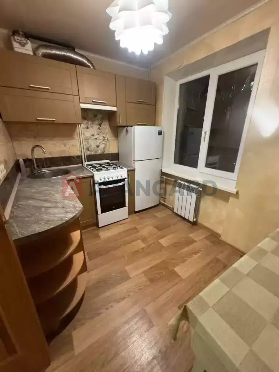 2 ��. ��������, 47/-/- ��. �., 8/9 ������ ���� 4
