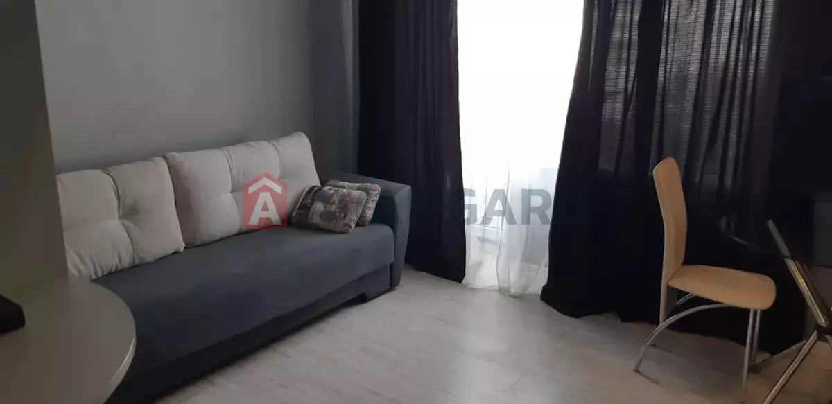 1 ����. ��������, 21/-/5 ��. �., 8/9 ���� ���� 3