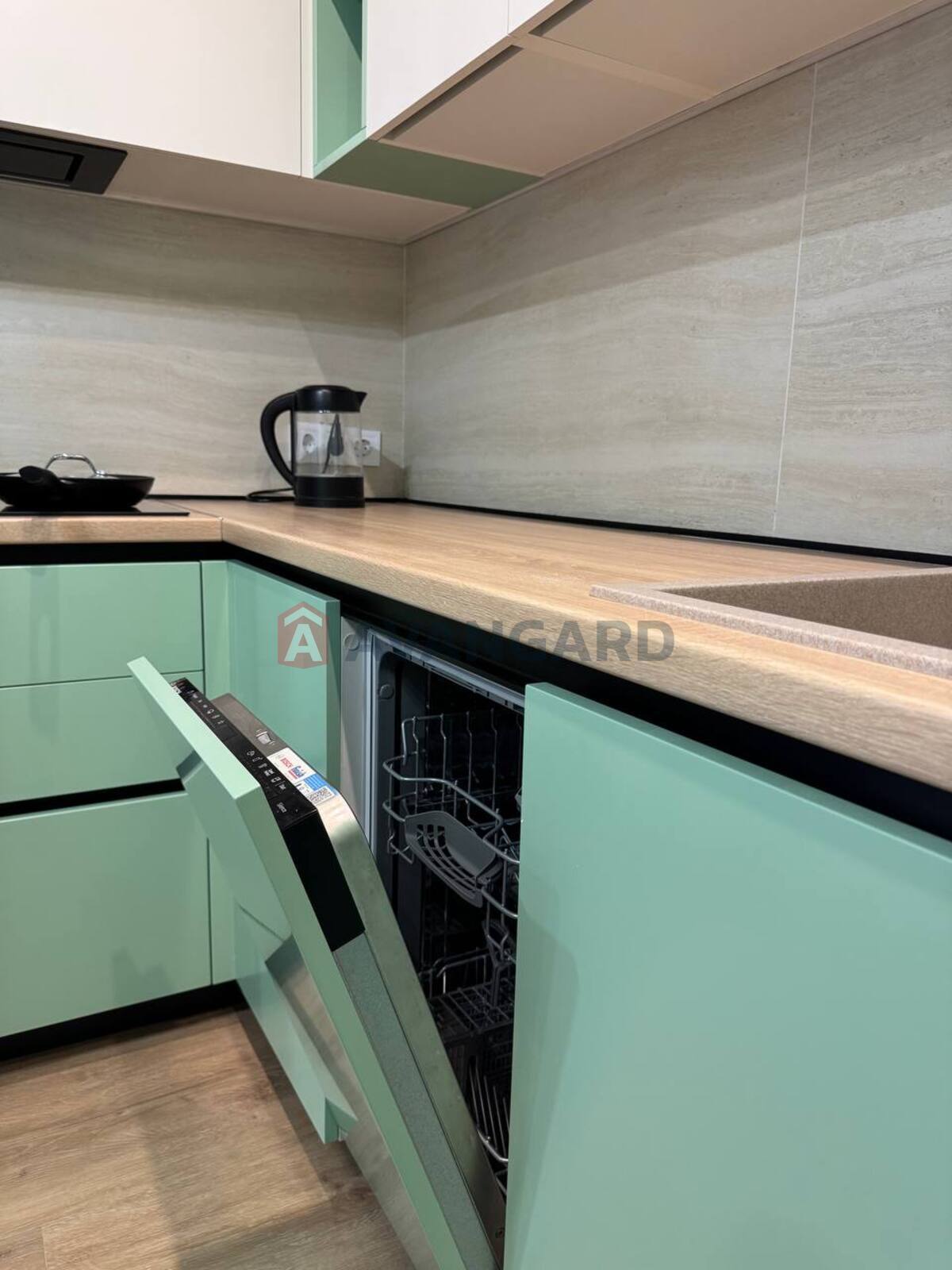 2 ��. ��������, 62/38/16 ��. �., 12/19 ������ ���� 2