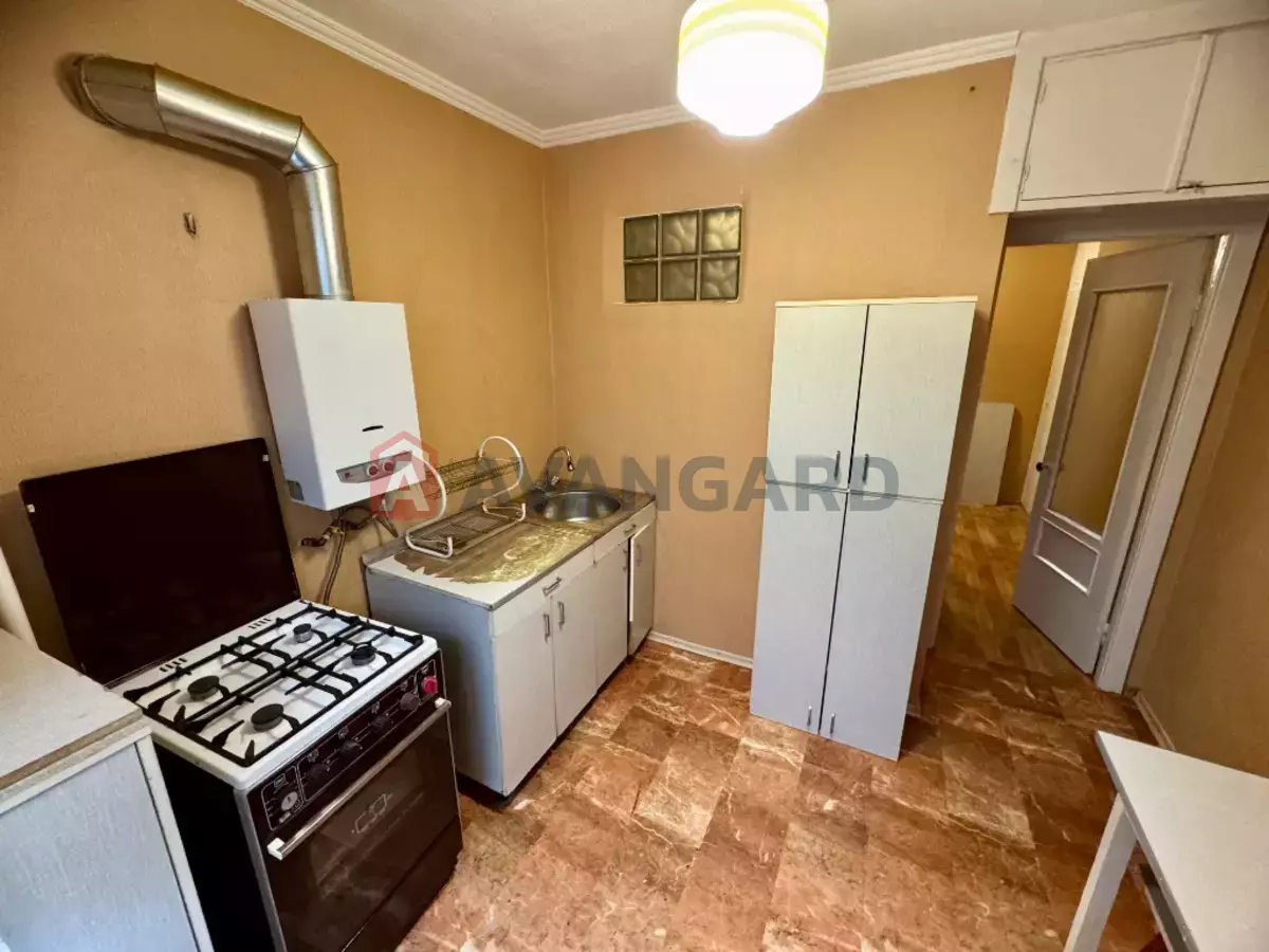 1 ��. ��������, 33/-/- ��. �., 2/5 ������ ���� 2