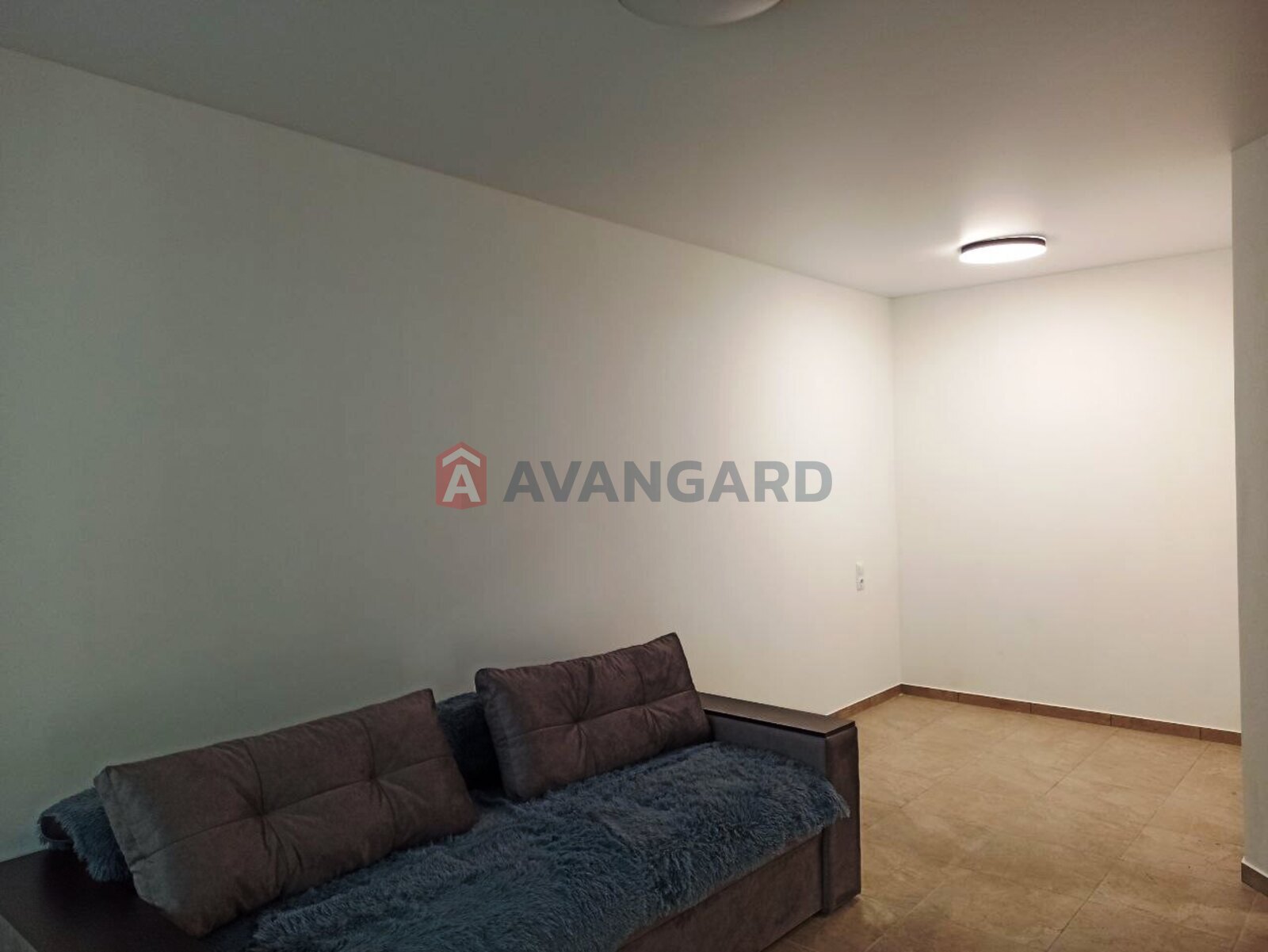 1 ����. ��������, 38/17/9 ��. �., 6/9 ���� ���� 2