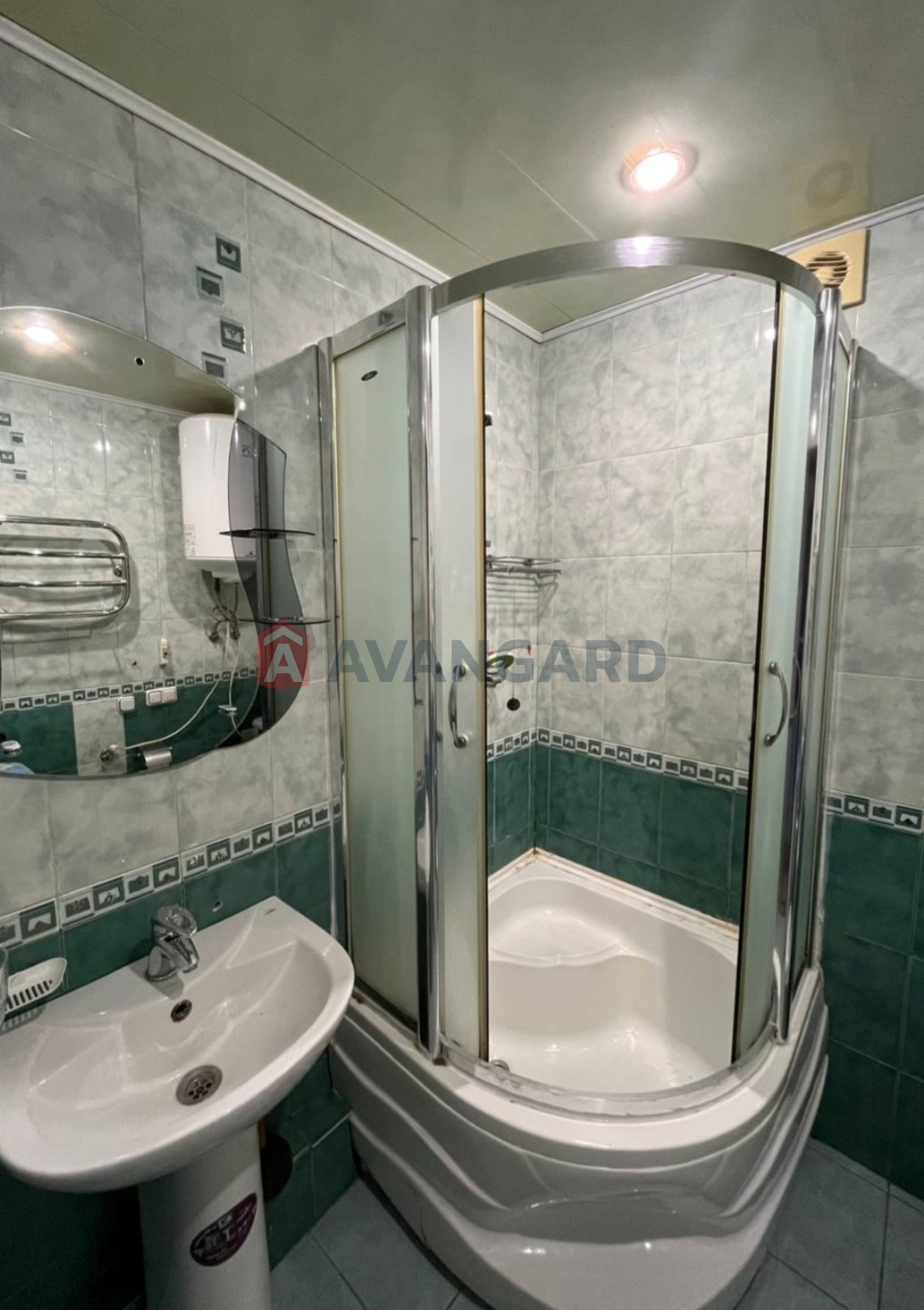 1 ��. ��������, 39/18/8 ��. �., 4/9 ������ ���� 6