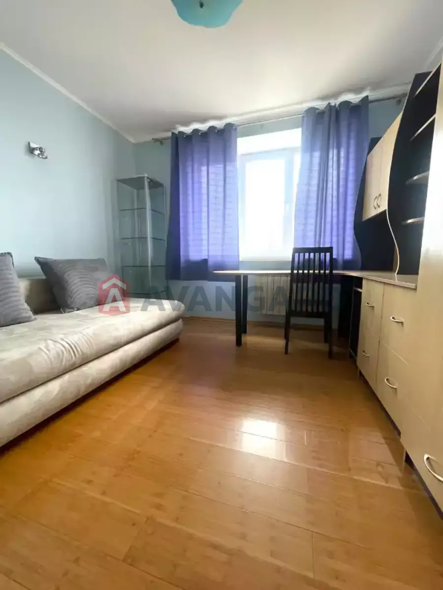3 ����. ��������, 70/-/- ��. �., 7/9 ���� ���� 13