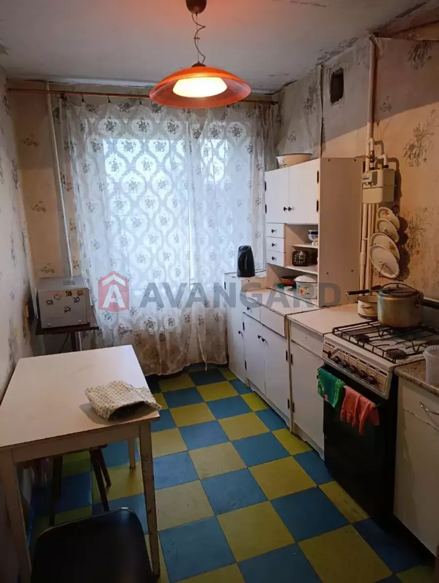 3 ��. ��������, 68/50/10 ��. �., 7/10 ������ ���� 9