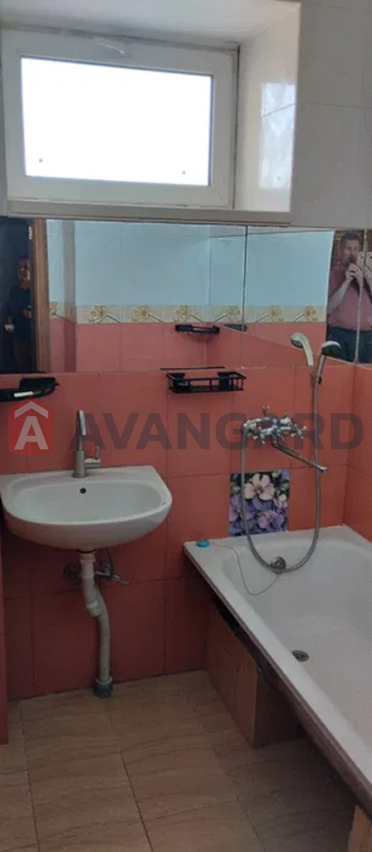 2 ����. ��������, 65/-/18 ��. �., 3/11 ���� ���� 4