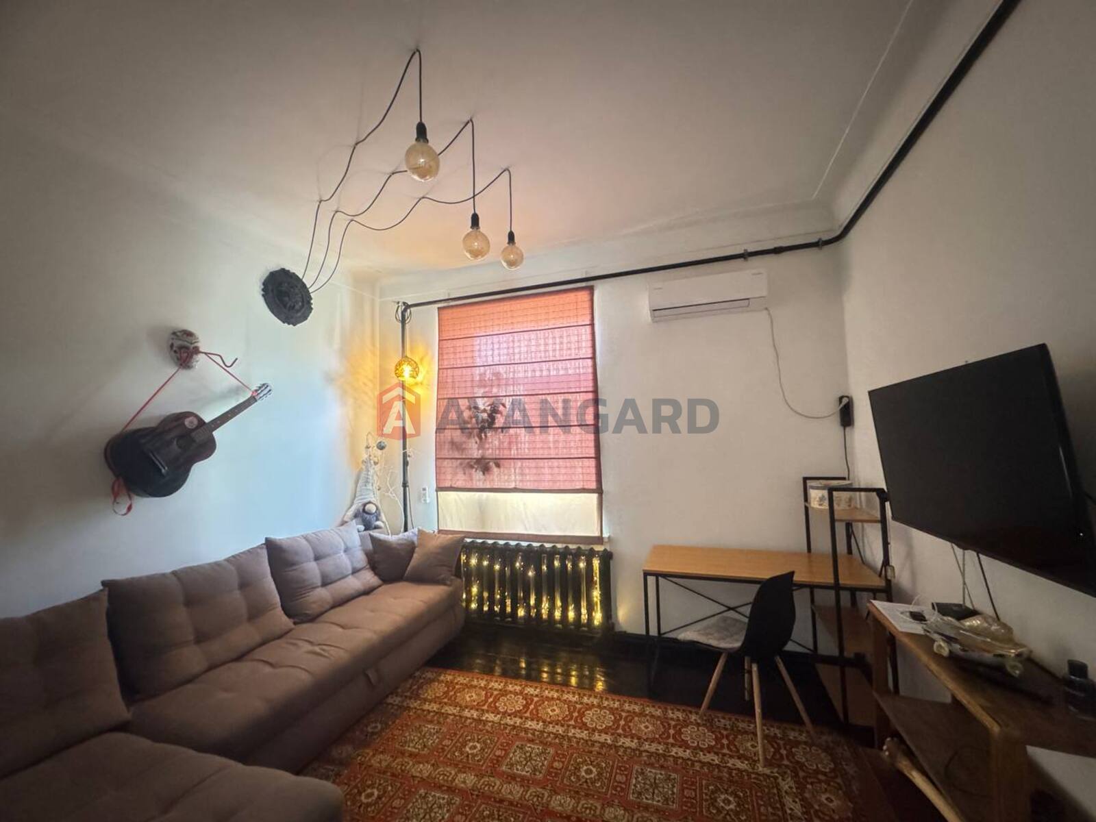 2 ��. ��������, 46/-/8 ��. �., 1/2 ������ ���� 10