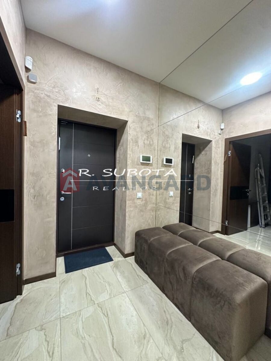 3 . , 112/-/- . ., 10/10   4