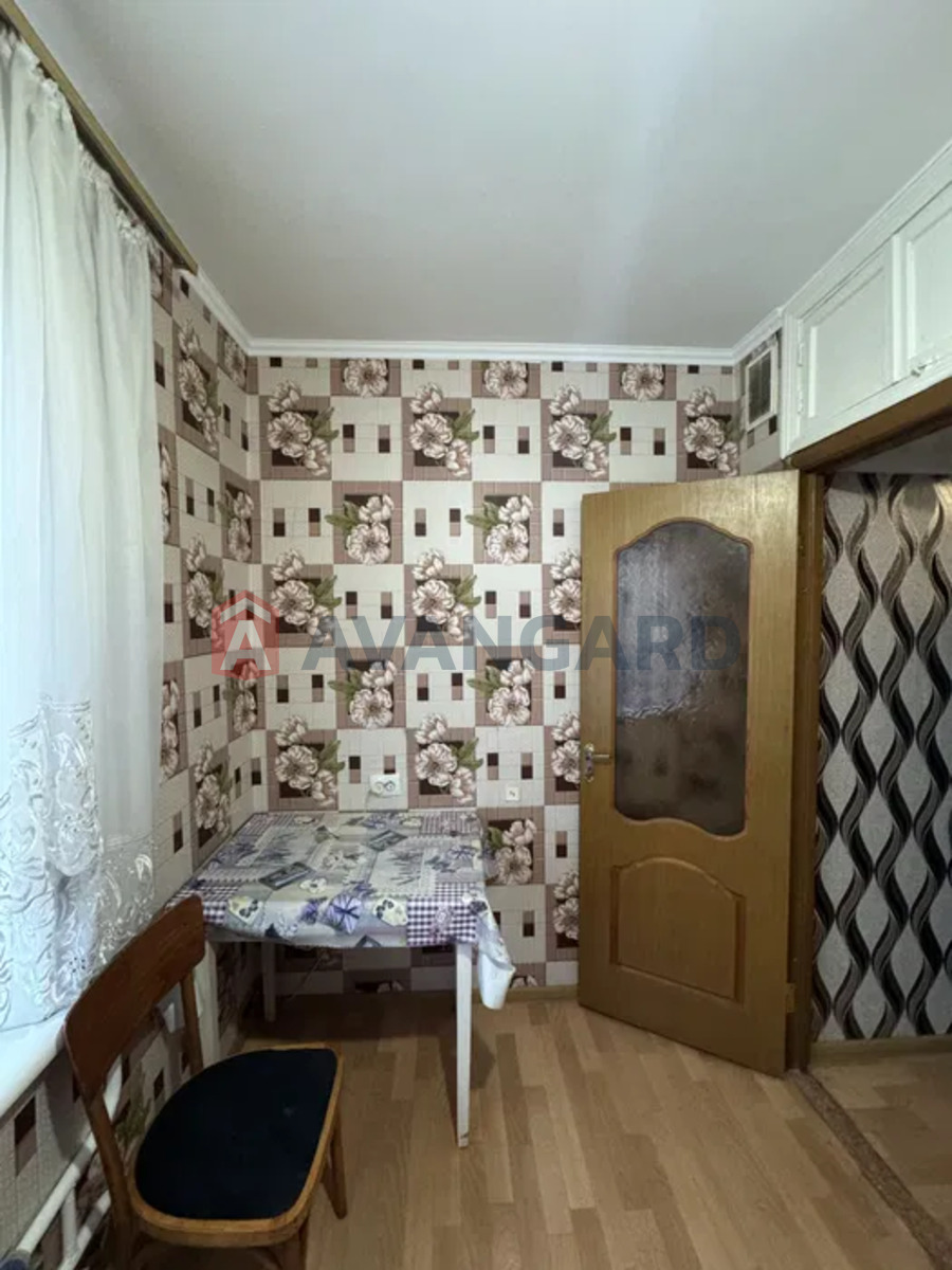 1 ��. ��������, 37/-/7 ��. �., 5/9 ������ ���� 8