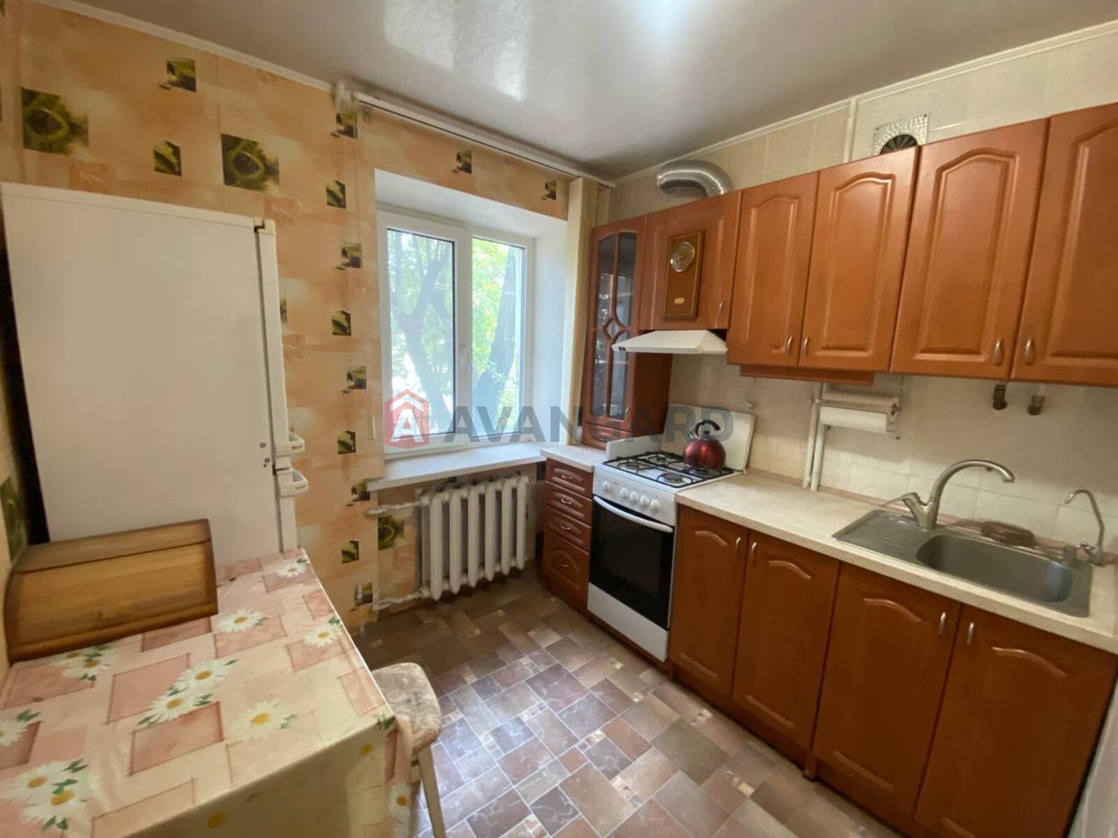 1 ��. ��������, 33/6/16 ��. �., 2/5 ������ ���� 20