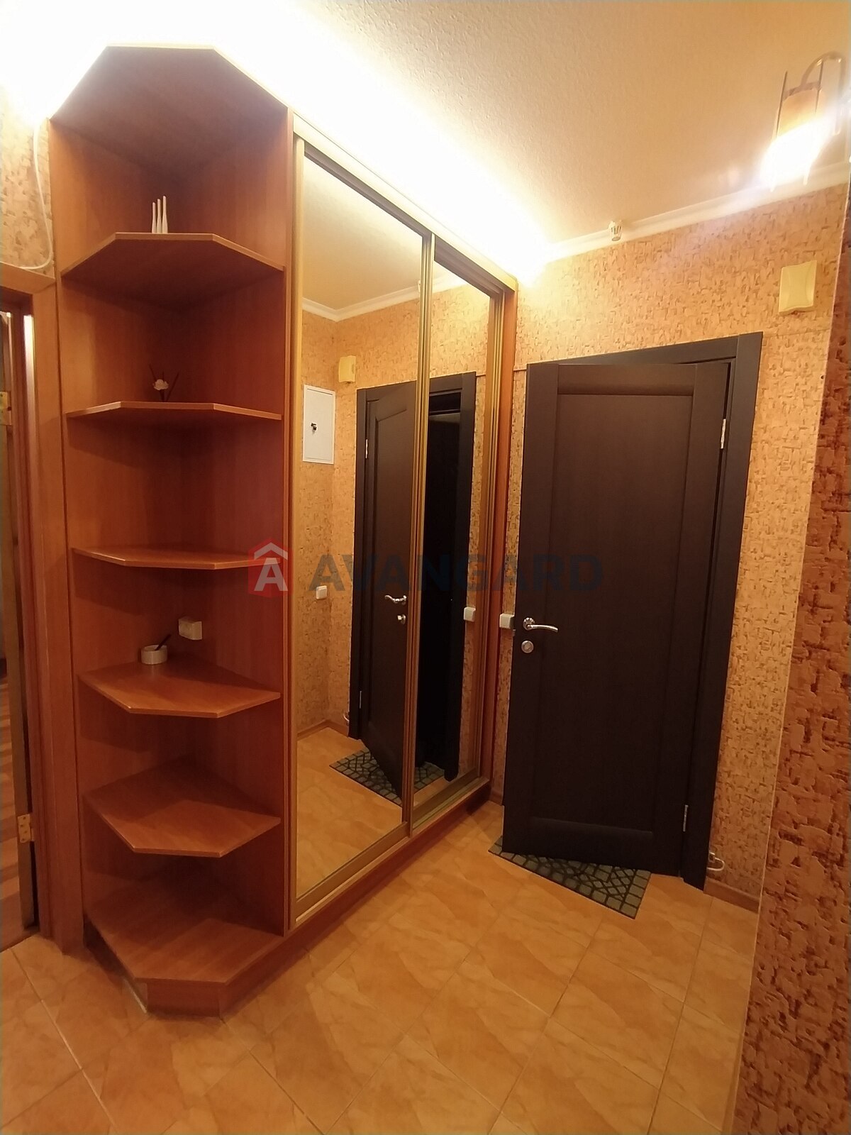 2 ��. ��������, 60/35/12 ��. �., 6/16 ������ ���� 20